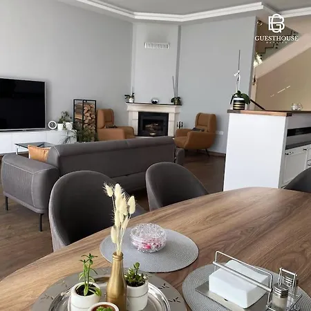 6 Kisilik Bahceli Villa